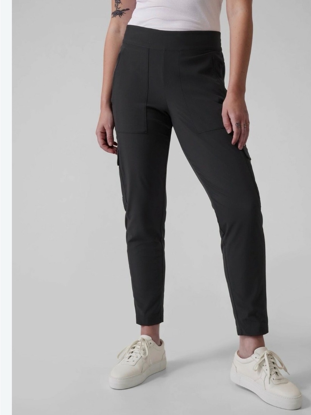 Athleta Ankle Cargo Pants in Charcoal